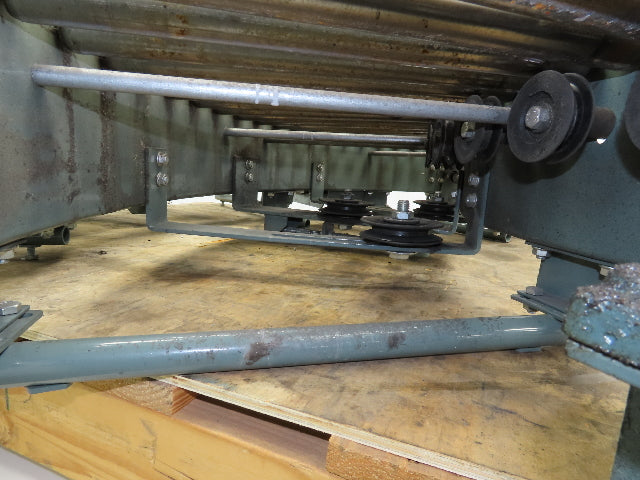 Hytrol 90° Curve Roller Conveyor 18"W 16"BF V-Belt Slave Drive 1-3/8" Roller
