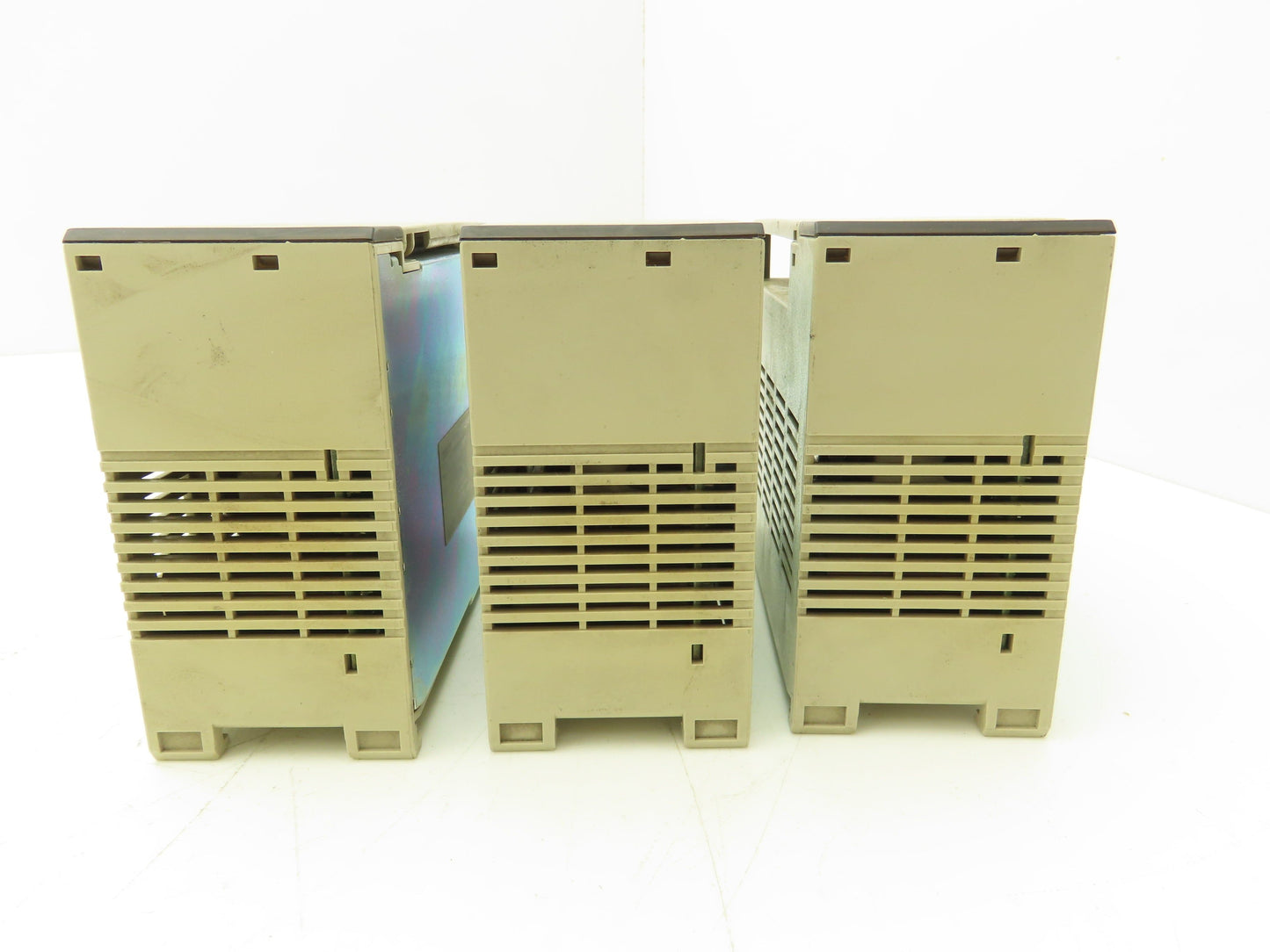 Omron C200HW-PA204R Power Supply Unit 120/240VAC In 250VAC 5A/24VDC 5A Lot of 3