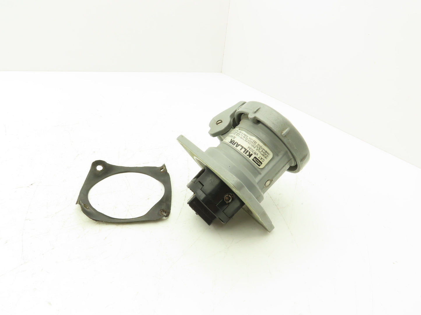 Killark Electric VR3034 Covered Plug 3-Wire 4-Pole 30A 600VAC 250VDC