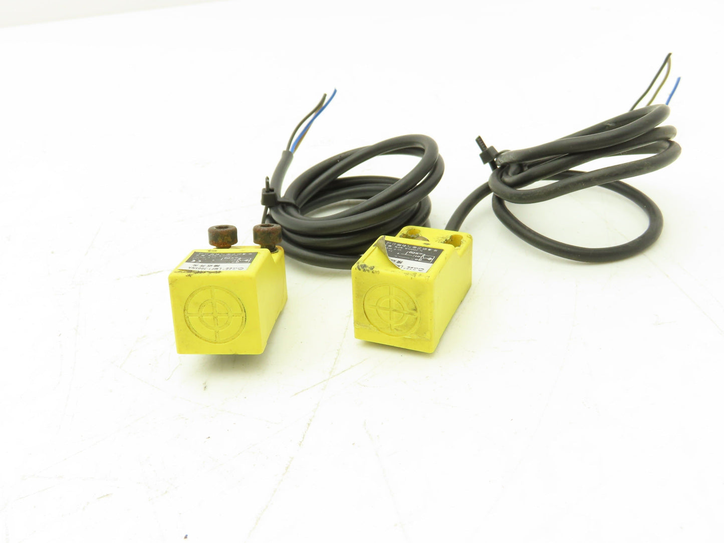 Yueqing Qianwei Electric LMF1-3005NA Proximity Switch Sensor 200mA NPN Lot of 2