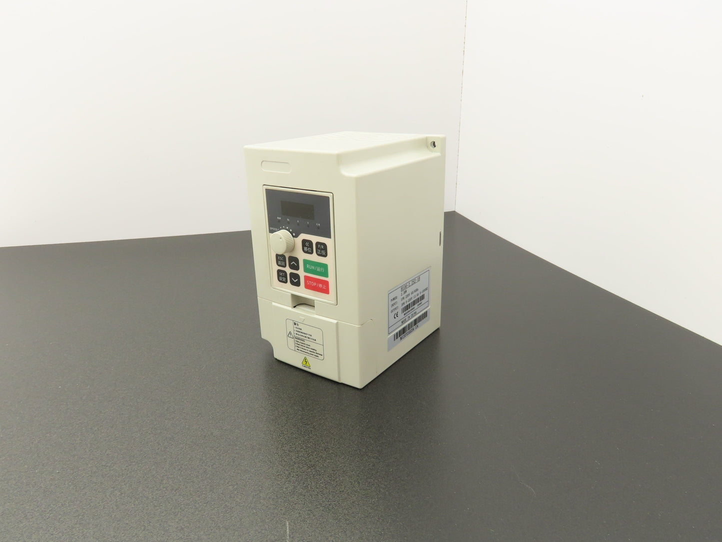 H100-2.2S2-1B Variable Frequency Drive 1PH 220V In 3PH 0-220V 0-1000Hz Out