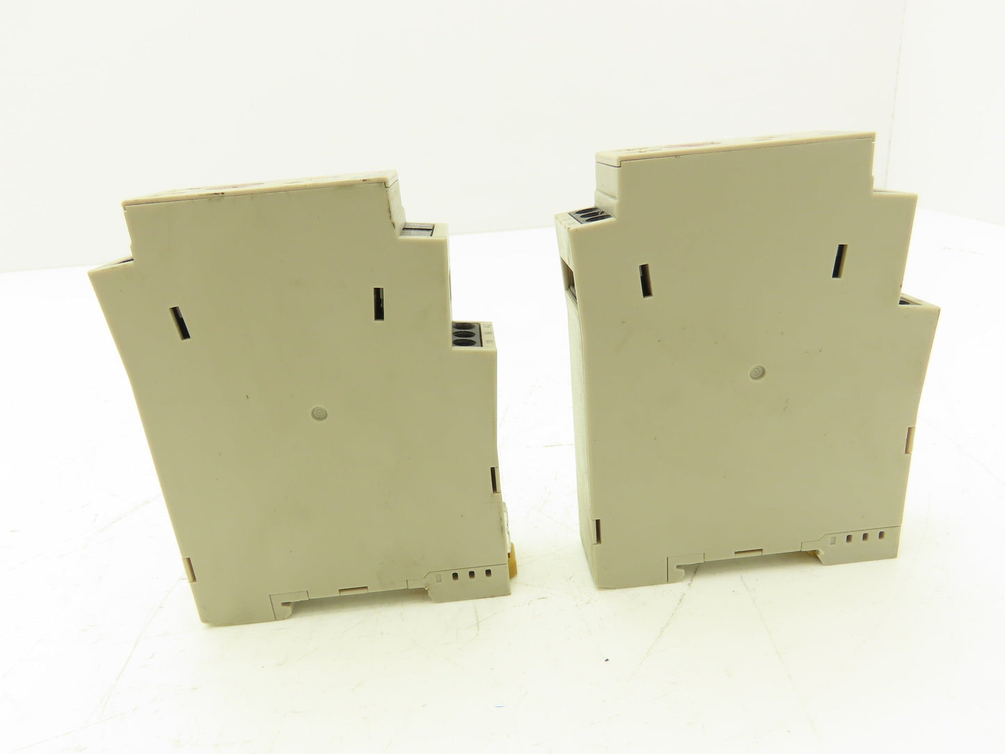 Omron H3DE-S1 Timer 0.1 Second to 120 Hour 24-230VAC/DC Lot of 2