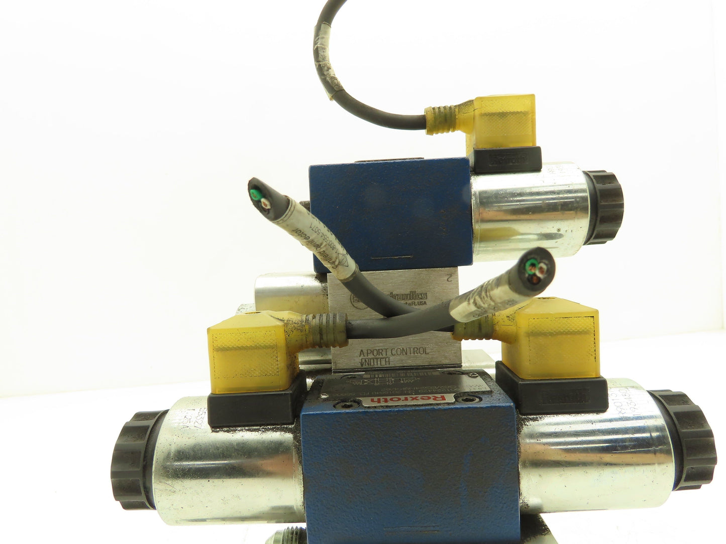 Bosch Rexroth 4WE6G62/EG24N9K4/62 Hydraulic Solenoid Valves w/Manifold 24VDC