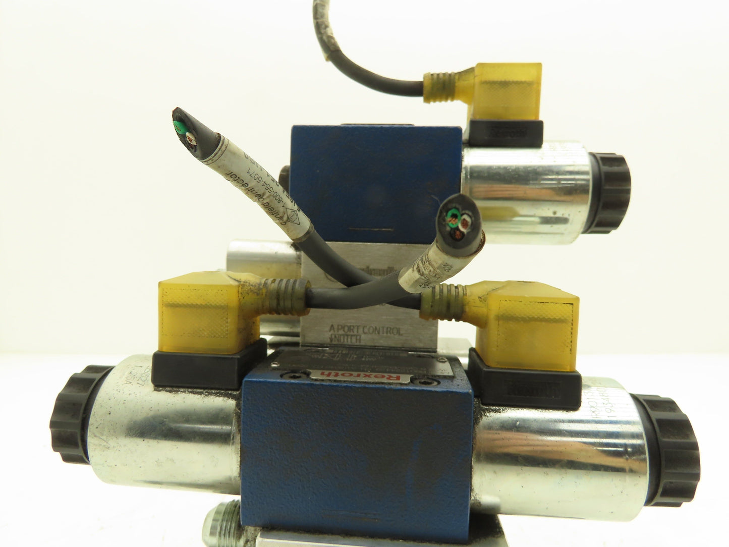 Bosch Rexroth 4WE6G62/EG24N9K4/62 Hydraulic Solenoid Valves w/Manifold 24VDC