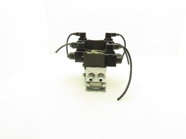 Parker D1VW Hydraulic Directional Solenoid Valves 3-Station Manifold 115V