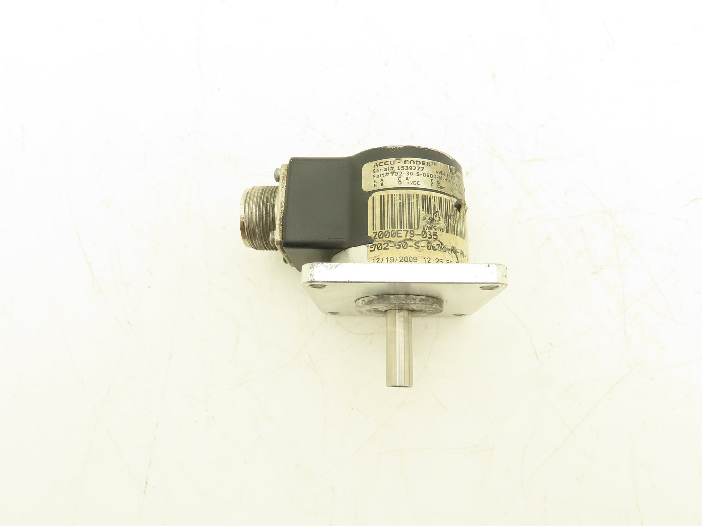 Encoder Products Company Accu-Coder Rotary Encoder 5-28VDC 3/8" Shaft G Case