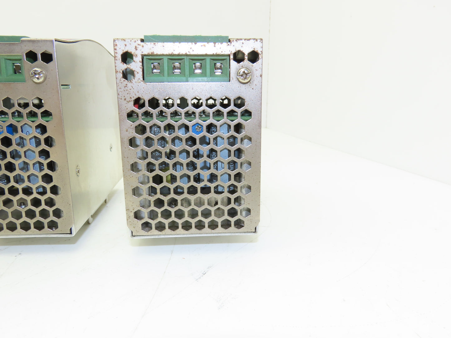 Mean Well DR-120-24 Power Supply 1PH 120VAC 3.3A/240VAC 2A In 24VDC 5A Lot of 4