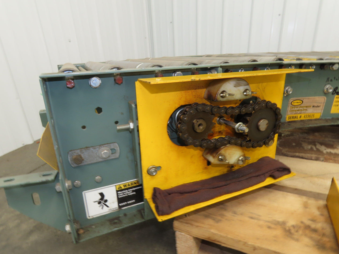 Hytrol 90° Curve Accumulation Roller Conveyor 24"W 21"BF Slave Belt Drive 9' 6"