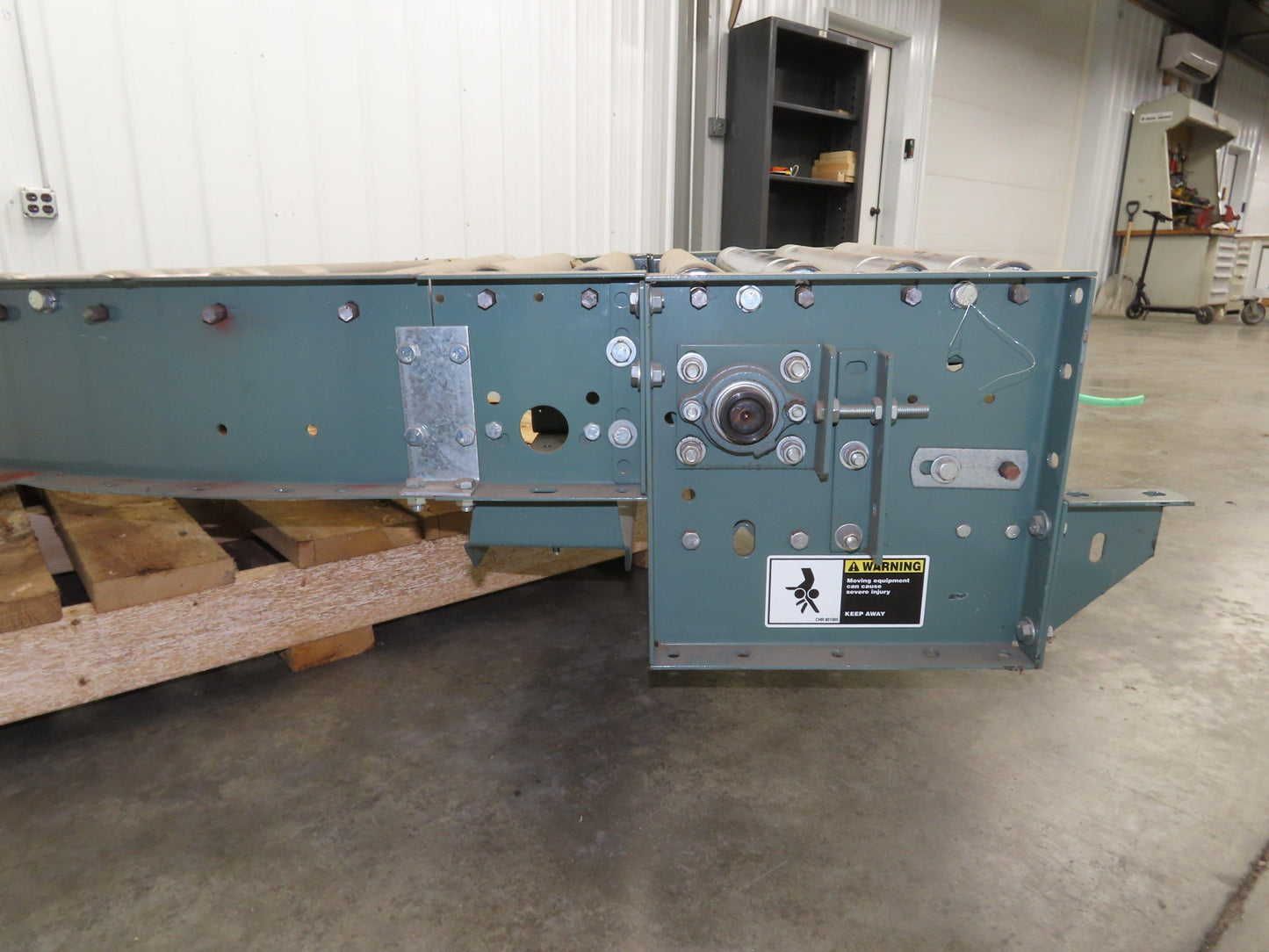 Hytrol 90° Curve Accumulation Roller Conveyor 24"W 21"BF Slave Belt Drive 9' 6"