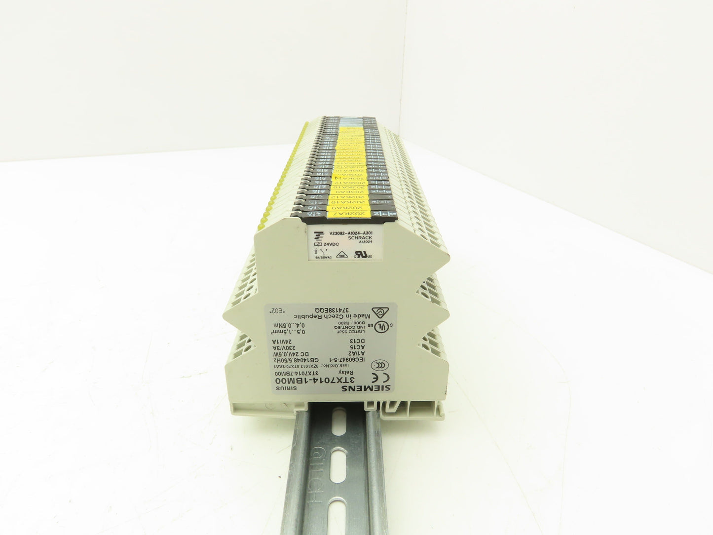 Siemens 3TX7014-1BM00 Relay DIN Rail Lot of 32