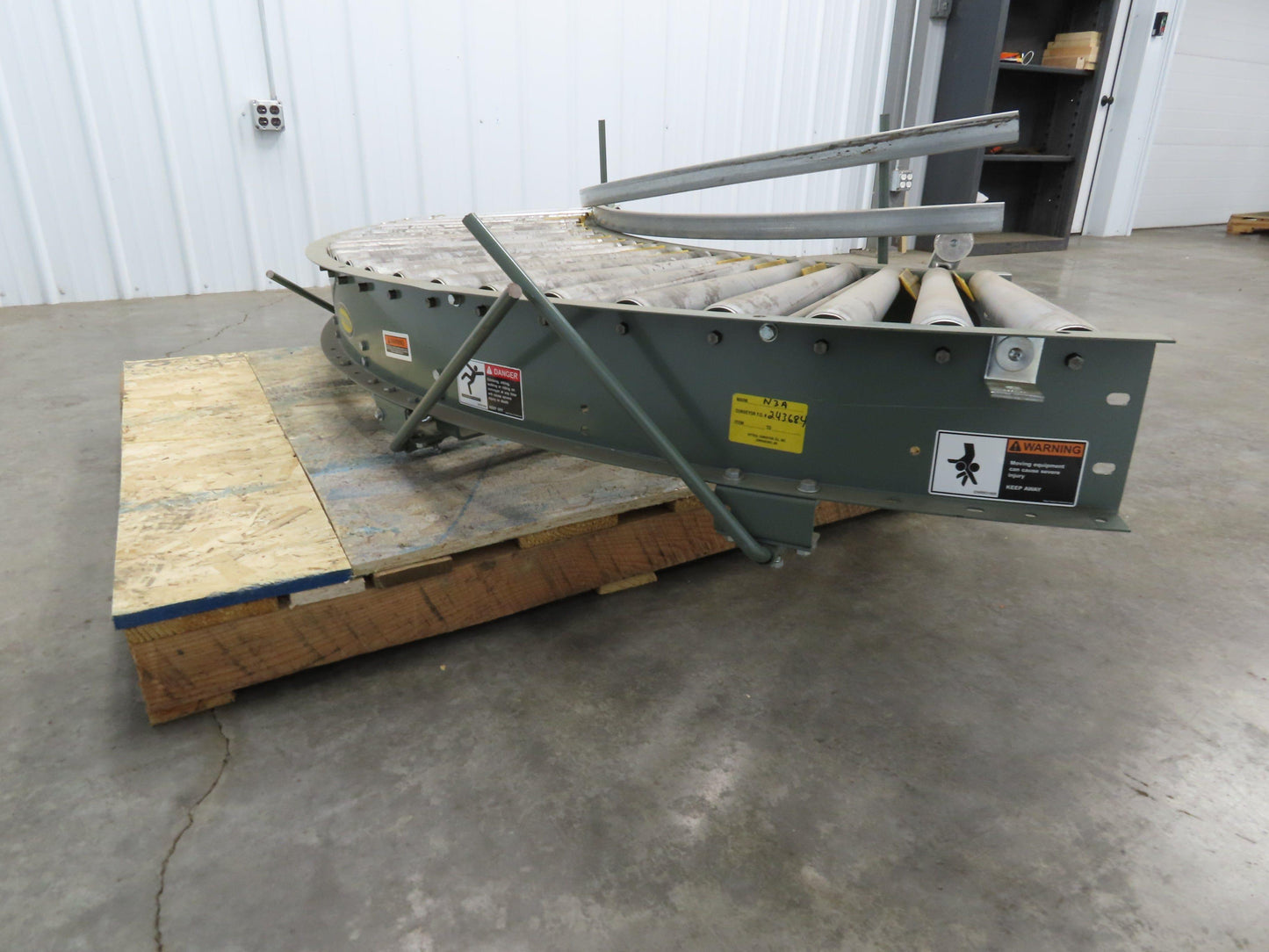 Hytrol 90° Curve Accumulation Roller Conveyor 24"W 21"BF Slave Belt Drive 82"L