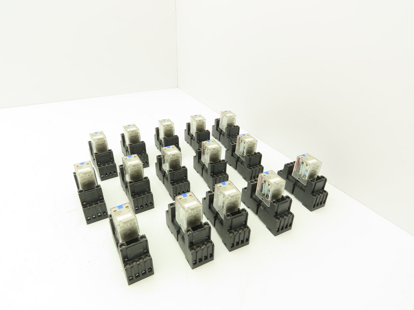 Omron MY4IN | PYF 14-ESN-B Relay | Base 24VDC Coil Lot of 15