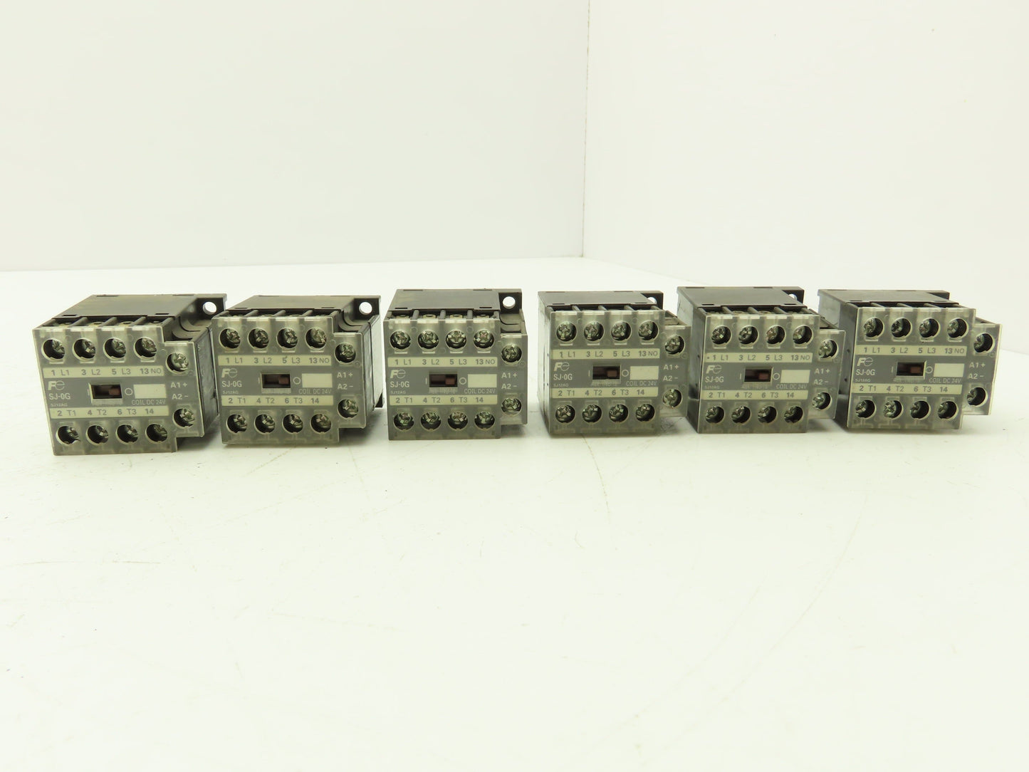 Fuji Electric SJ-0G Magnetic Contactor 24VDC Coil 1NO 3PH 240VAC 3HP Lot of 6