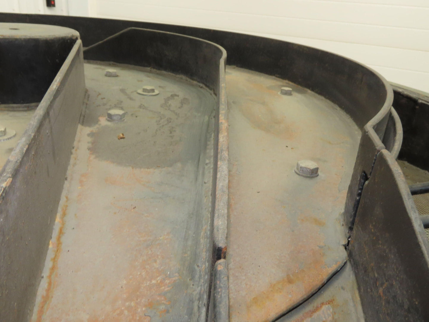 Vibratory Deburring Shaker Small Parts Polishing Tumbler 58" Bowl Sand Media