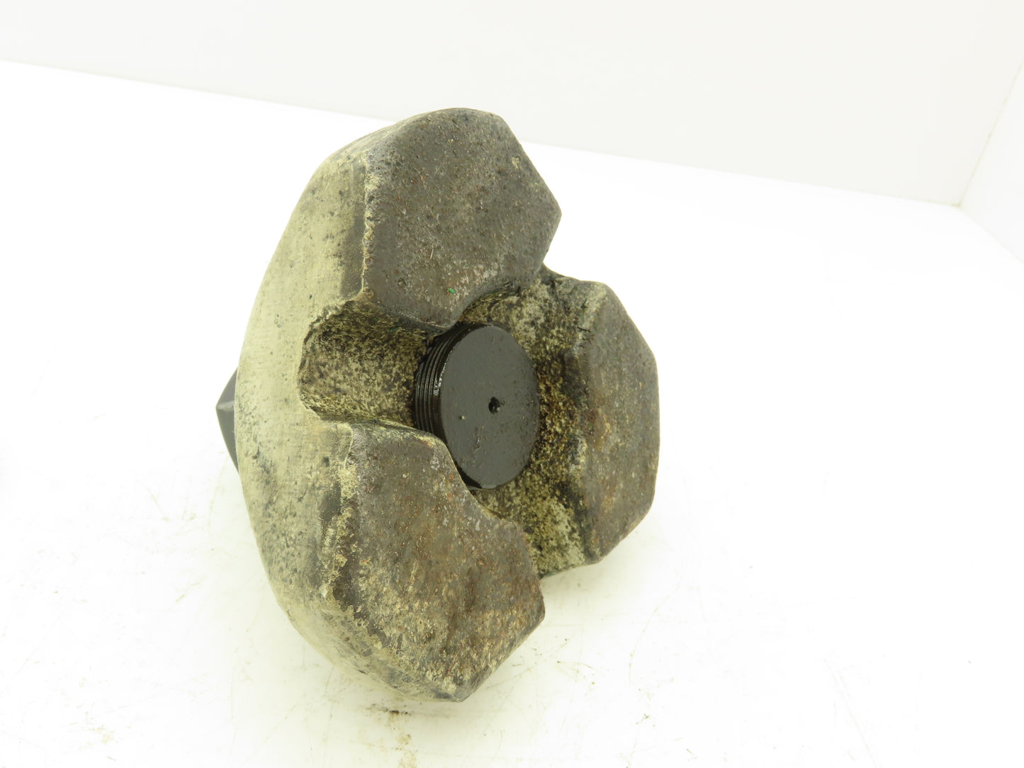 Heavy Duty Cast Iron Machine Leveling Feet Screw Leveler Pad 4.5-5.5"H