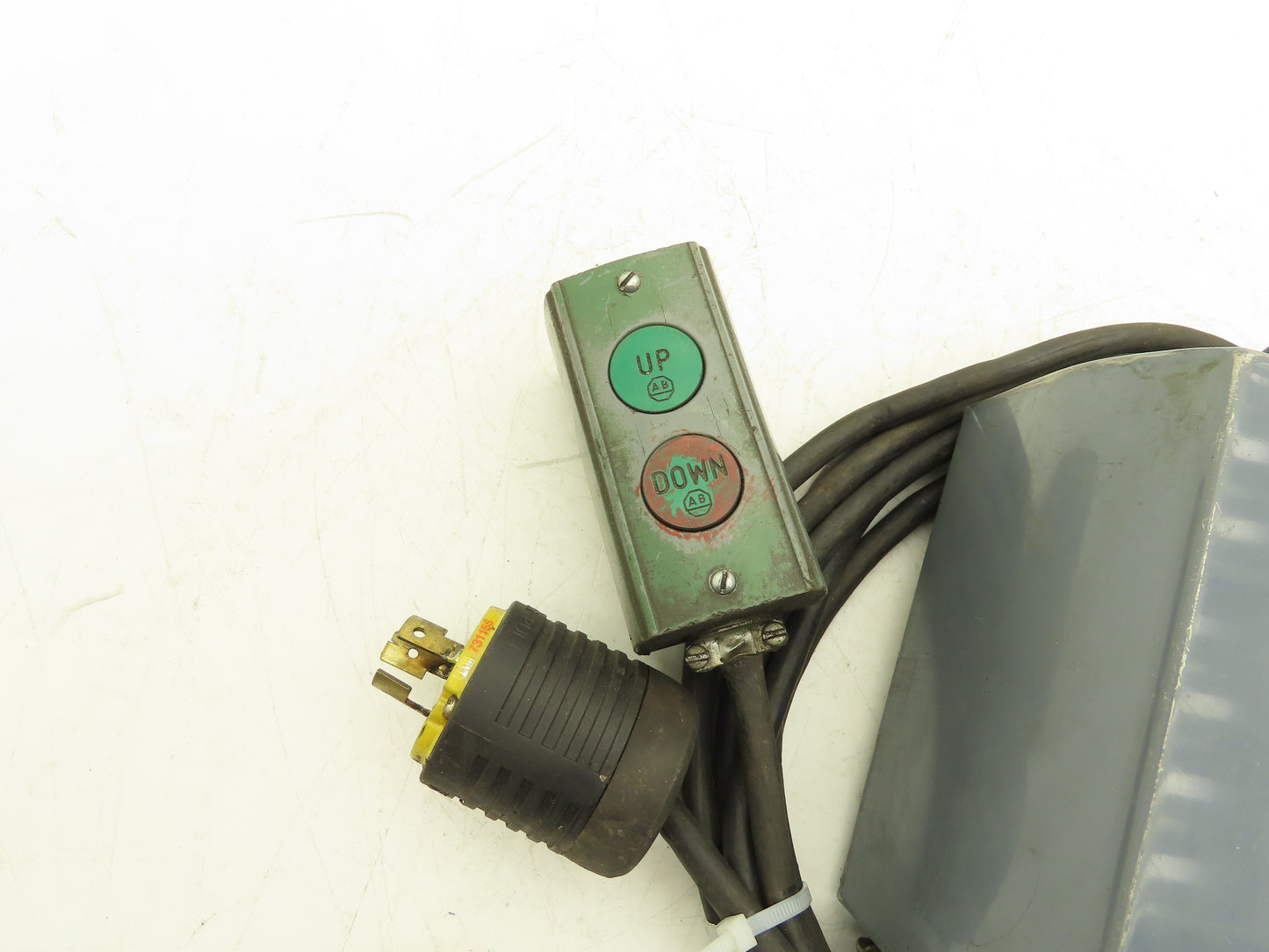 Allen Bradley Arrow Hart 800-2SC Elevator Controls Up Down Buttons 230V