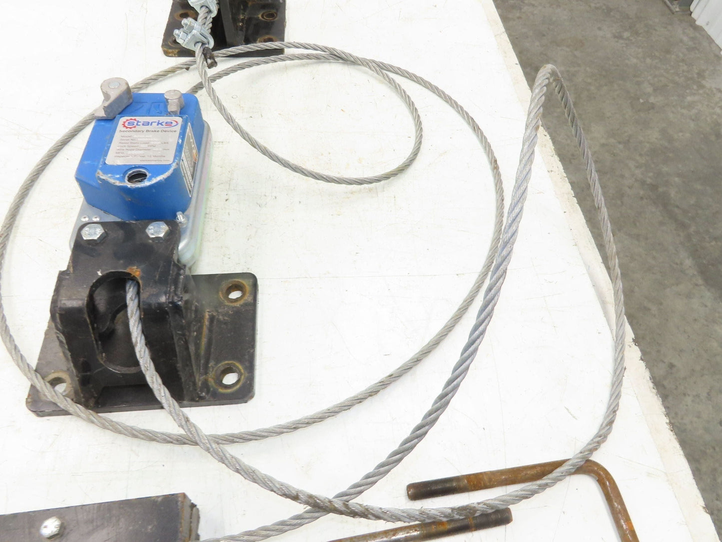 Starke S2KLAS Overspeed Secondary Brake Device 2204lb 100FPM Scaffold Protection