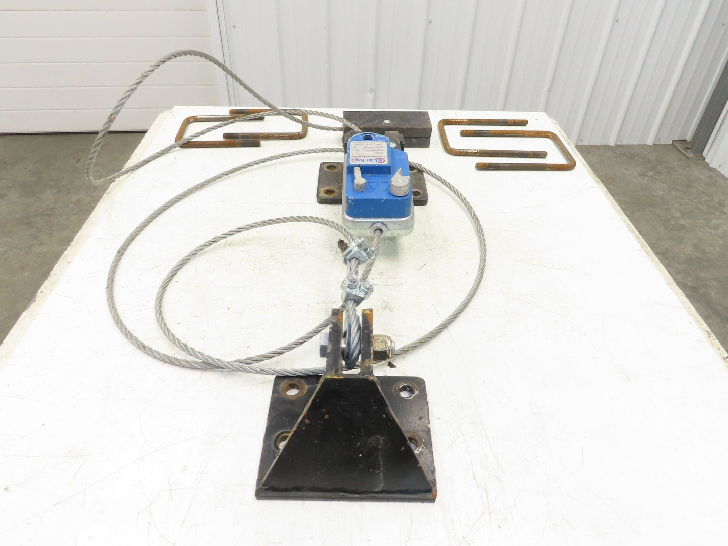 Starke S2KLAS Overspeed Secondary Brake Device 2204lb 100FPM Scaffold Protection