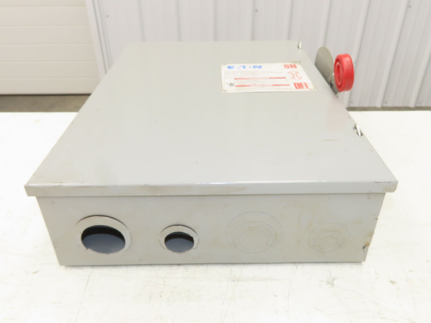 Eaton Cutler Hammer DH323FGKJSEL Fusible Disconnect Safety Switch 100A 240V 3Ph