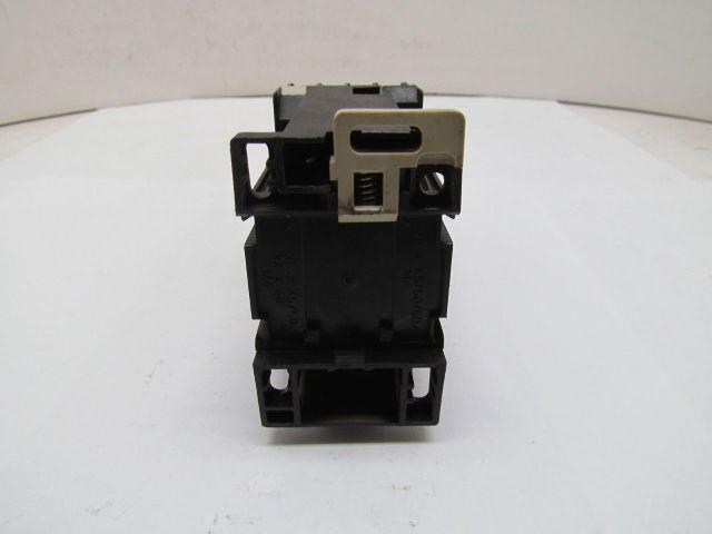 Telemecanique LP2D0901BDREQ3528G20 Contactor Relay 24VDC Coil