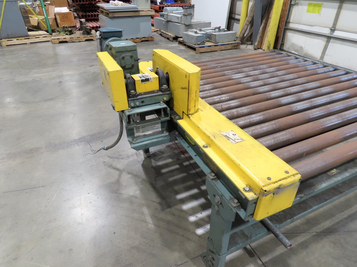 Hytrol Pallet Conveyor 2.5" Roller 51"BF x 5'L 460V Chain Drive 36 FPM 30-36"H