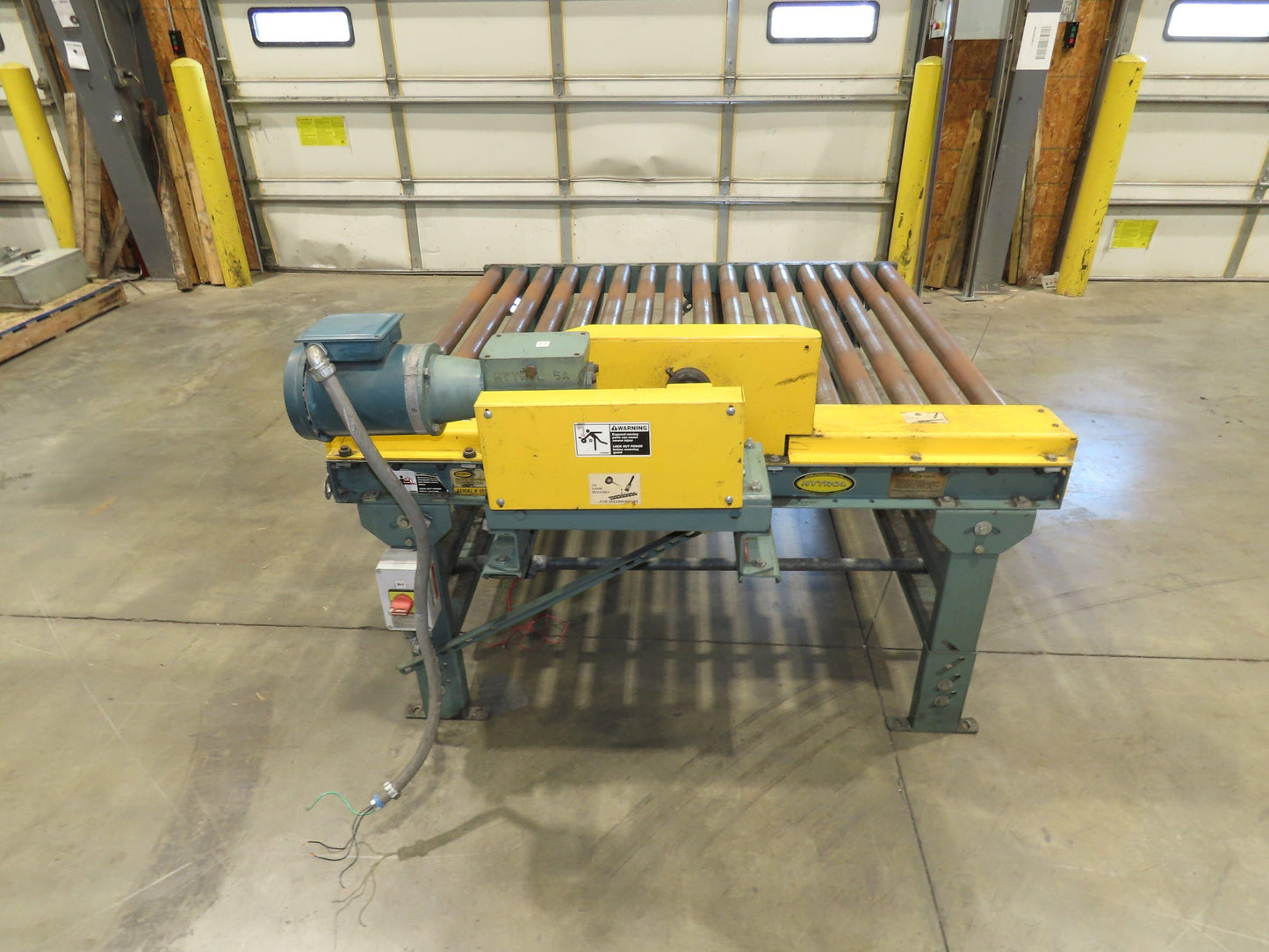 Hytrol Pallet Conveyor 2.5" Roller 51"BF x 5'L 460V Chain Drive 36 FPM 30-36"H