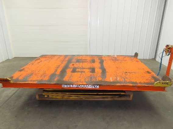 Air Pneumatic Scissor Lift Table 4000lb Cap 64x98" Swivel Top 24" Travel