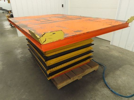 Air Pneumatic Scissor Lift Table 4000lb Cap 64x98" Swivel Top 24" Travel