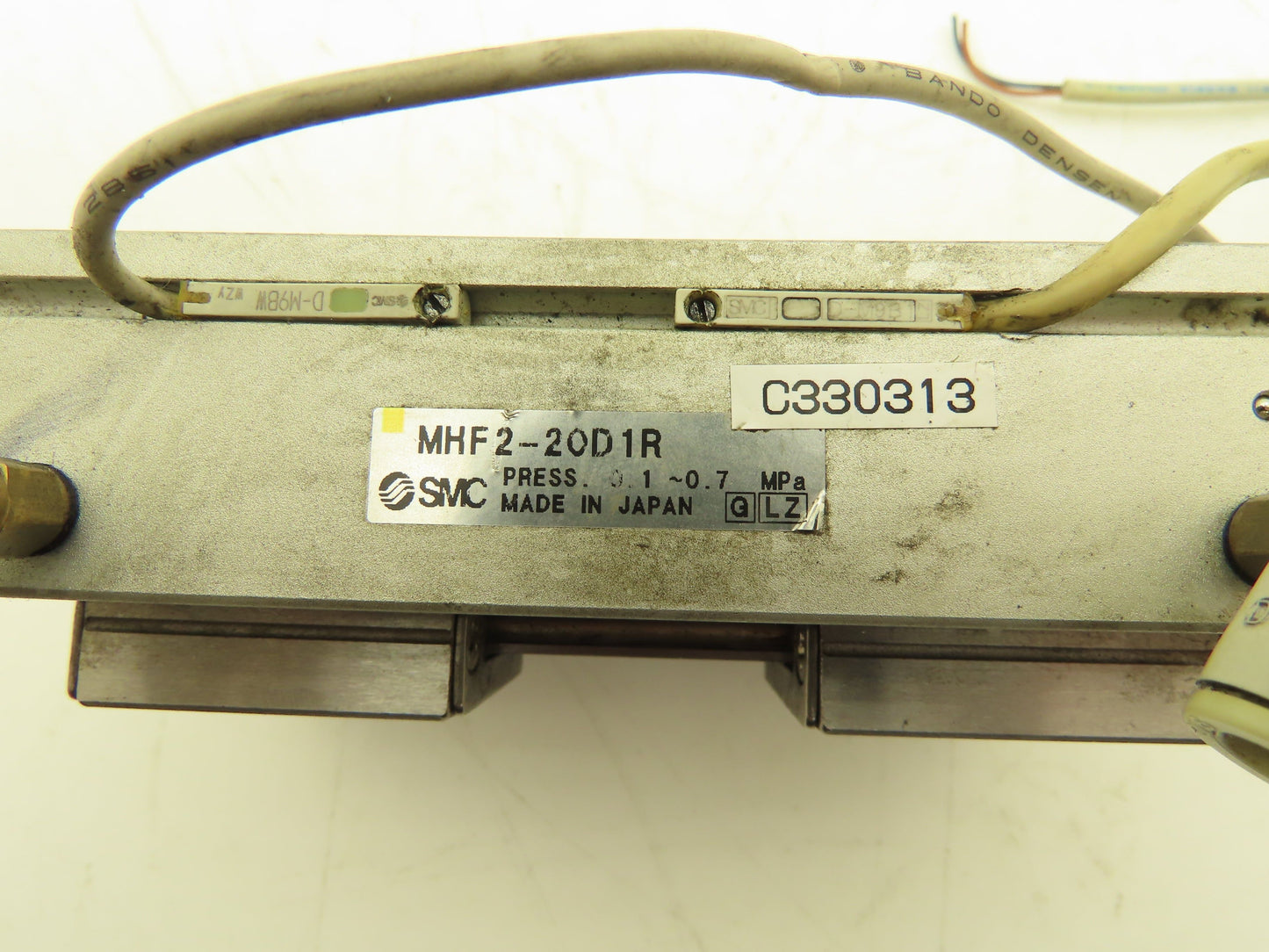 SMC MHF2-20D1R Pneumatic Air Gripper Cylinder 2-Finger Low Profile 40mm Stroke