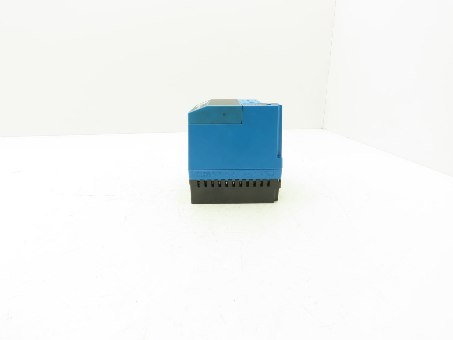 Honeywell RM7895 A 1014 Burner Control Purge Timer 30 Seconds Rev D