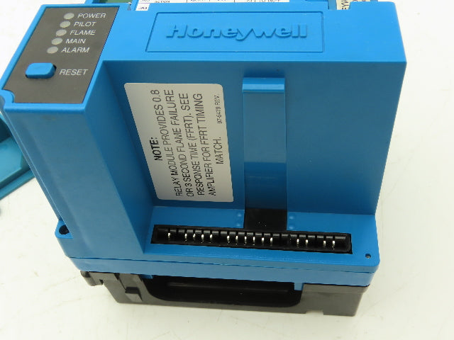 Honeywell RM7895 A 1014 Burner Control Purge Timer 30 Seconds Rev D