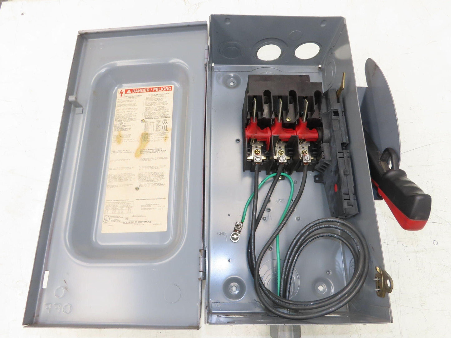 Square D HU362 Safety Disconnect Switch 60A 3P4W 600V Hubbell Pin Sleeve Plug