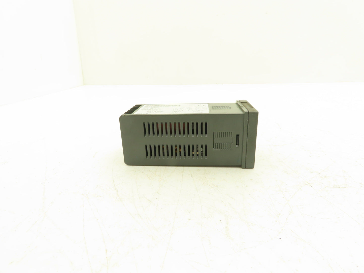 Barber-Colman 7SF Temperature Controller 100-240V VAC Supply