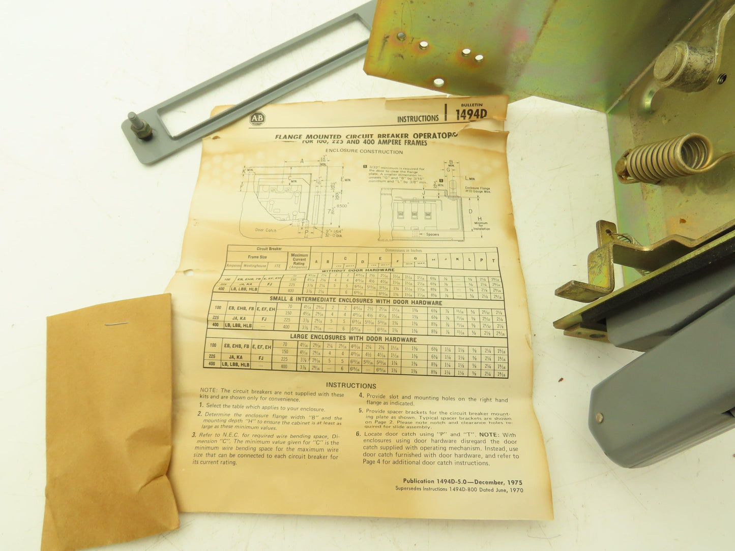 Allen Bradley 1494D-N2 Circuit Breaker Operator Mechanism Disconnect Handle