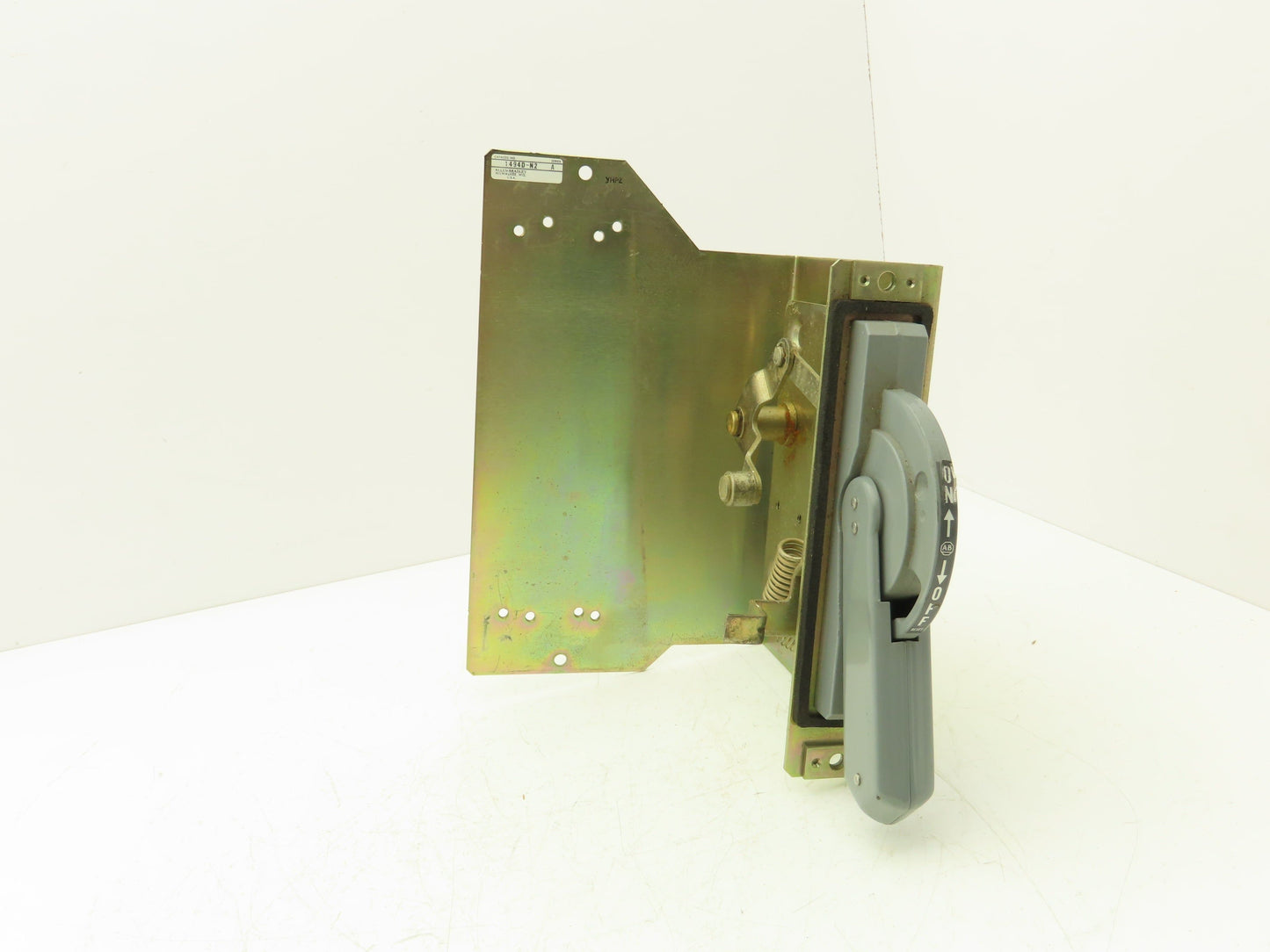 Allen Bradley 1494D-N2 Circuit Breaker Operator Mechanism Disconnect Handle