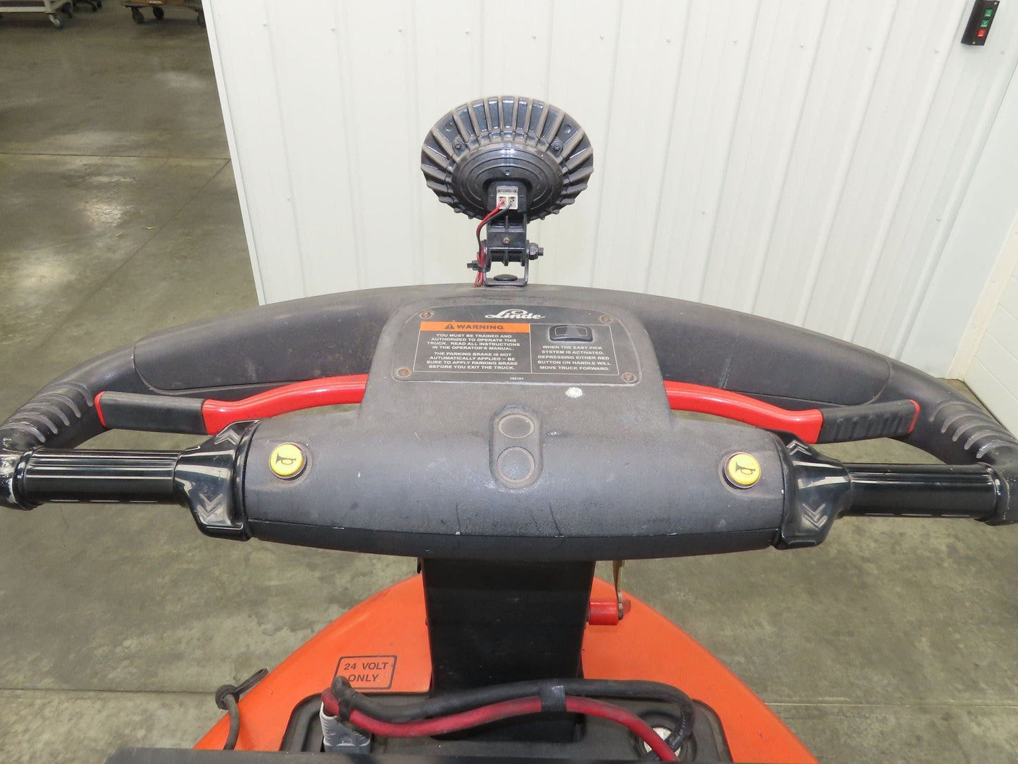 Linde ETR Electric Warehouse Walk Ride Pull Truck 24VDC Tow Tractor