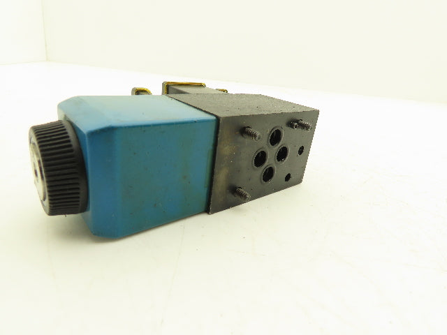 Vickers DG4V-3-6A-M-FW-B6-60 Directional Control Solenoid Valve 120VAC