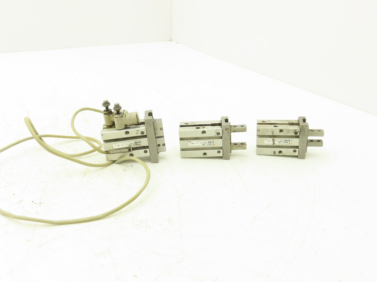 SMC MHZ2-16D Pneumatic Parallel Gripper 16mm Bore Double Acting Mixed Lot of 3