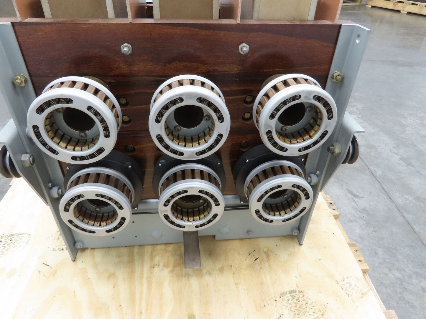 Allis Chalmers LA-3000 Air Circuit Breaker 600VAC 3000A 3 Pole AC Pro Quick Trip