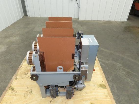 Allis Chalmers LA-3000 Air Circuit Breaker 600VAC 3000A 3 Pole AC Pro Quick Trip