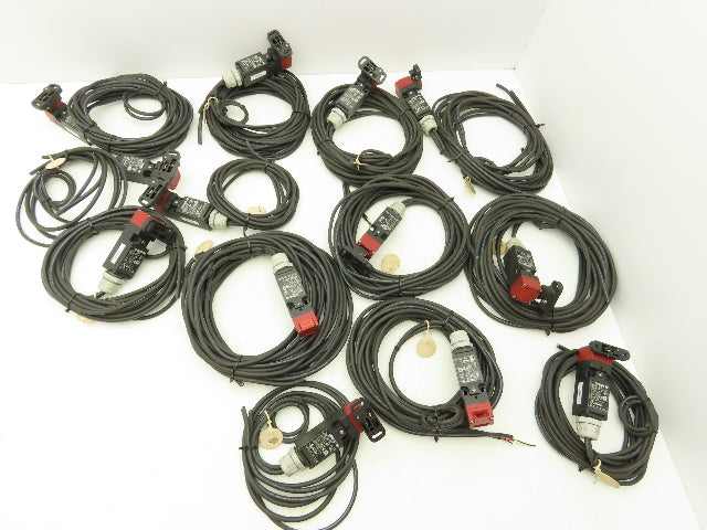 Omron D4NS-2DF Safety Door Switch 3A 240VAC/0.27A 250VDC Lot of 13