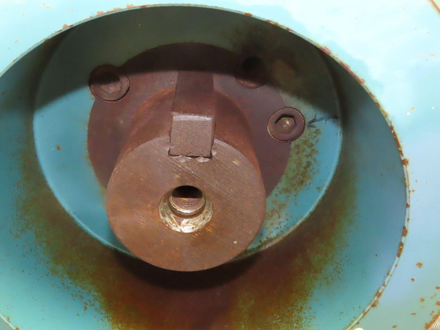 Weg PBLN300-12-586/7F2 AC Motor 300Hp 365A 1190 RPM 460V 3PH Delta Wye 586/7T
