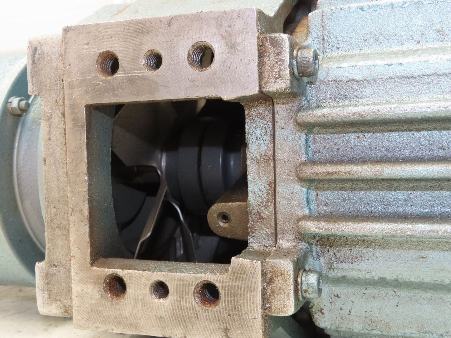 Tokuda DRP-360II Rotary Vane Vacuum Pump 360L/Min 1Hp 220V 3PH