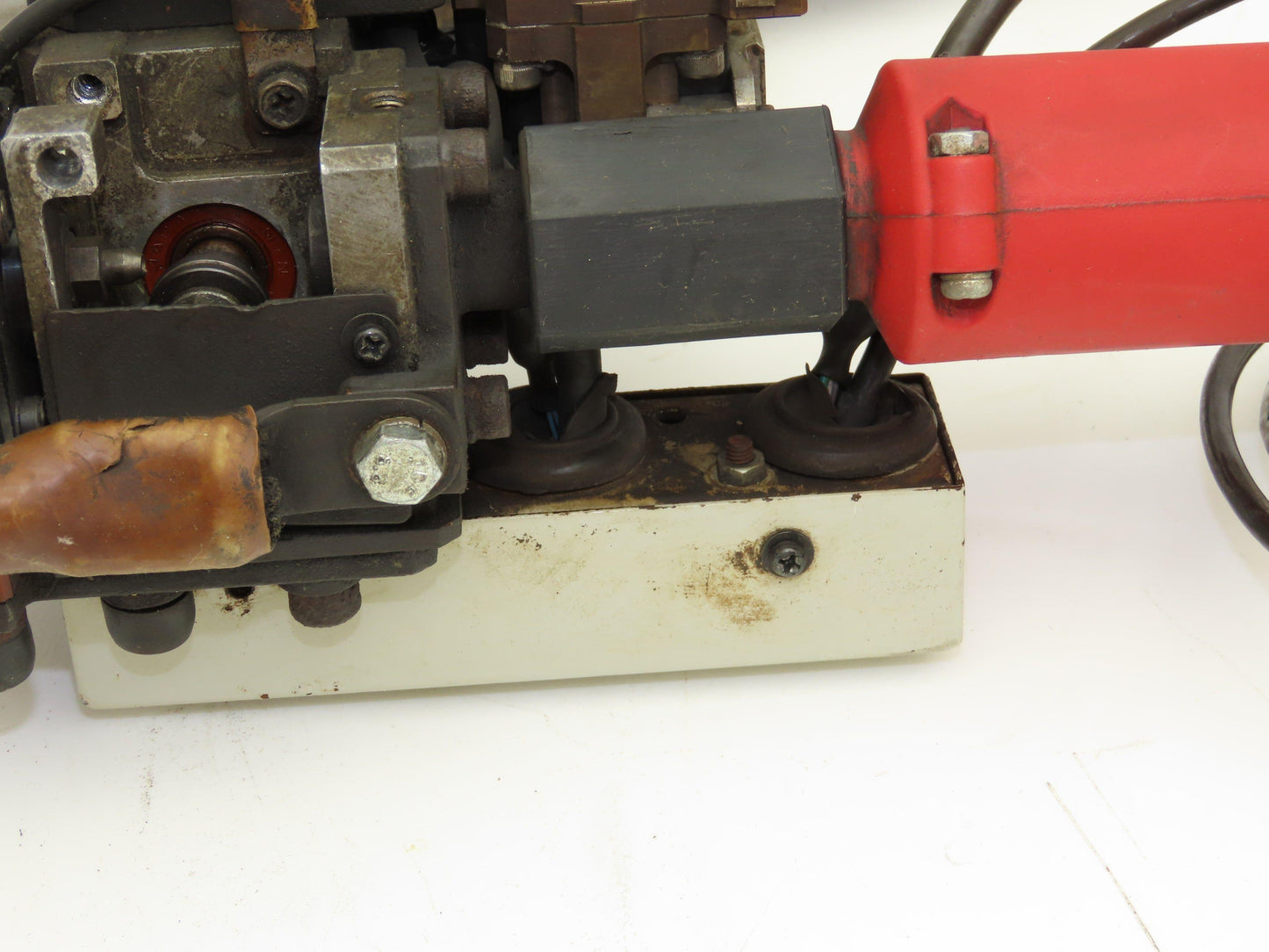Yaskawa Welding Robot Tip Mount Servo Motor Cable Wire Feed
