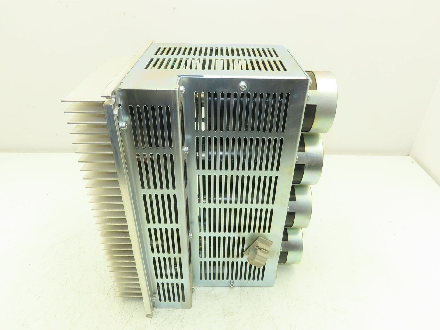 Yaskawa SRDA-C0A30A01A-E DC Converter Robot Rectifier Capacitor