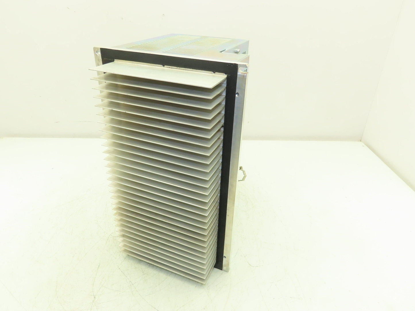 Yaskawa SRDA-C0A30A01A-E DC Converter Robot Rectifier Capacitor