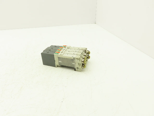 SMC SQ2231D-5D1-C8 Pneumatic 5 Port 2 Pos Double Solenoid Valve 24VDC Lot of 4