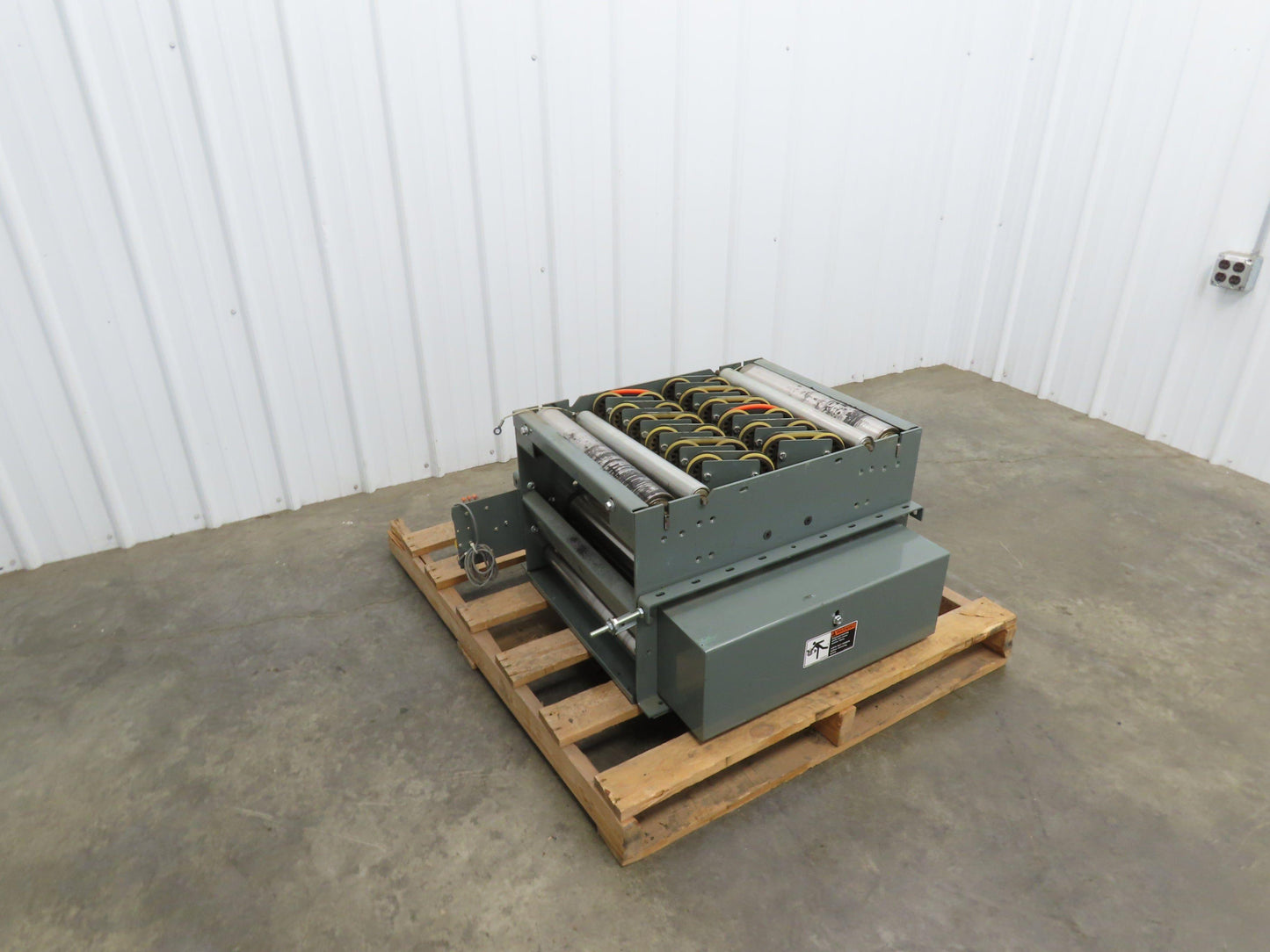 Hytrol Prosort 24" Conveyor Pivot Wheel Diverter Pneumatic RH Transfer Sorter