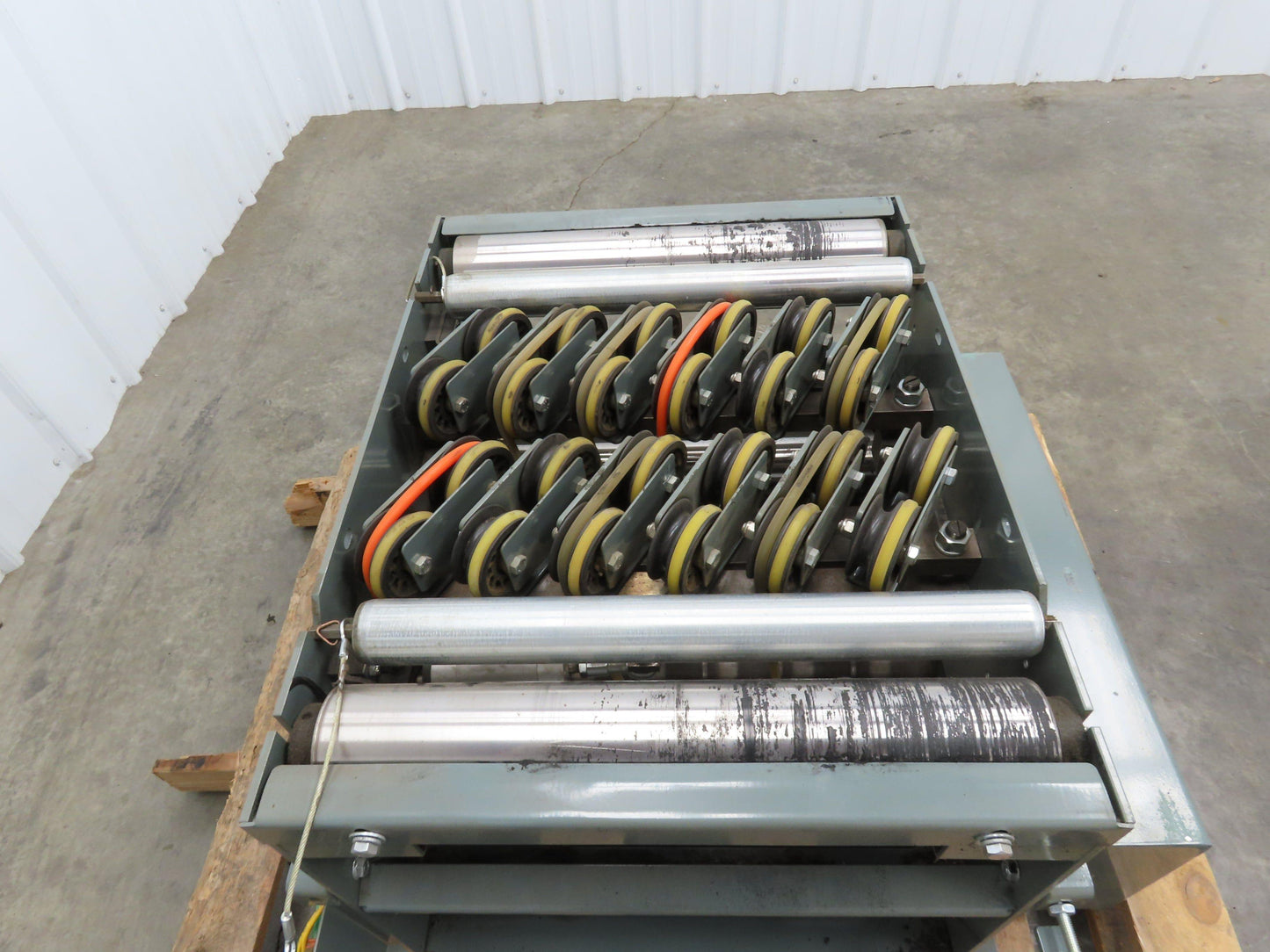 Hytrol Prosort 24" Conveyor Pivot Wheel Diverter Pneumatic RH Transfer Sorter