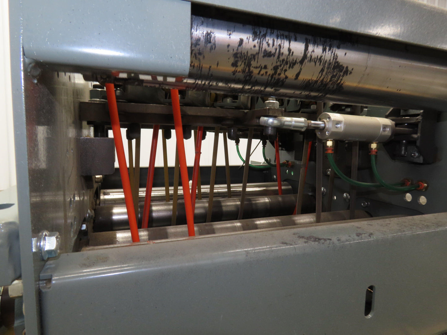 Hytrol Prosort 24" Conveyor Pivot Wheel Diverter Pneumatic RH Transfer Sorter